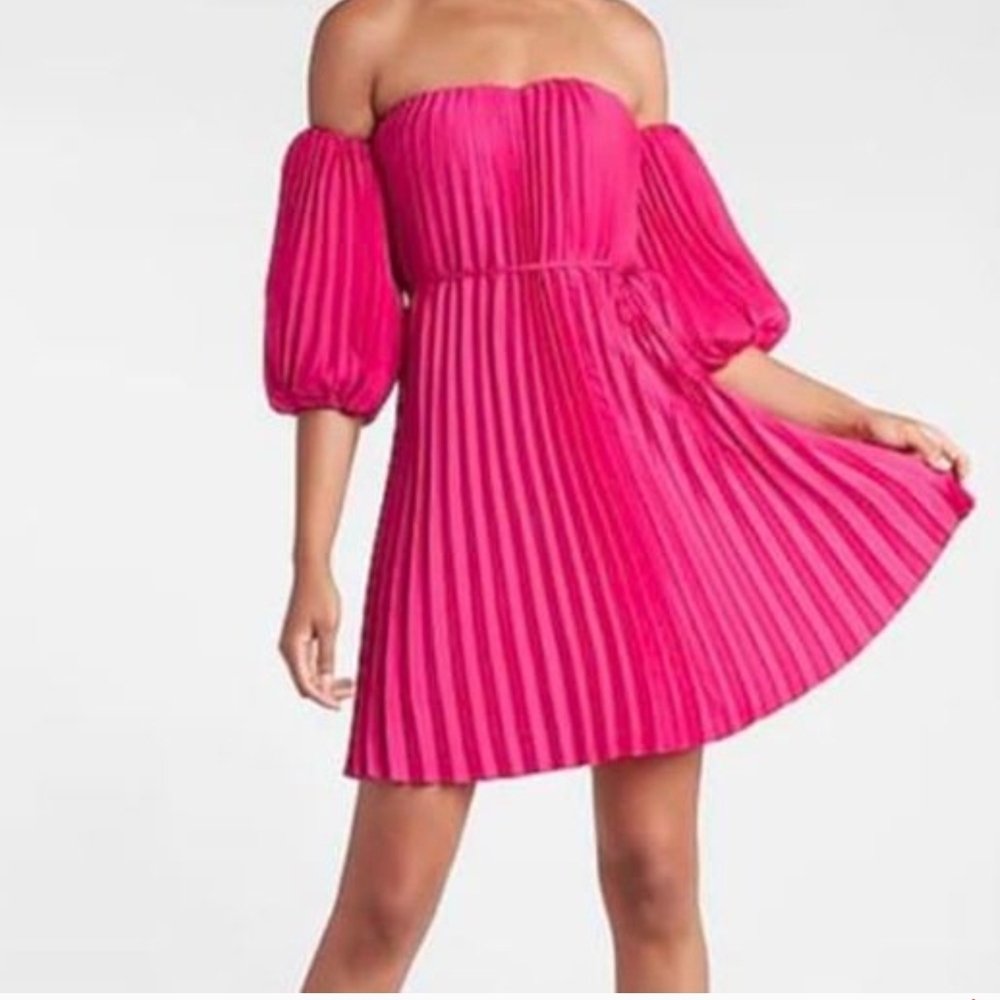 Express Women's Pleated Belted Off The Shoulder Trapeze Dress Fushia Size L
